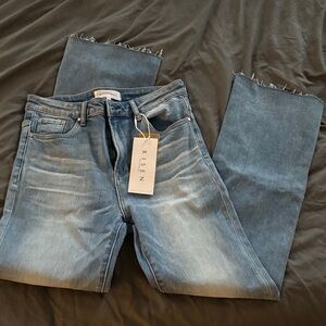 Women's Risen Jeans with side slit